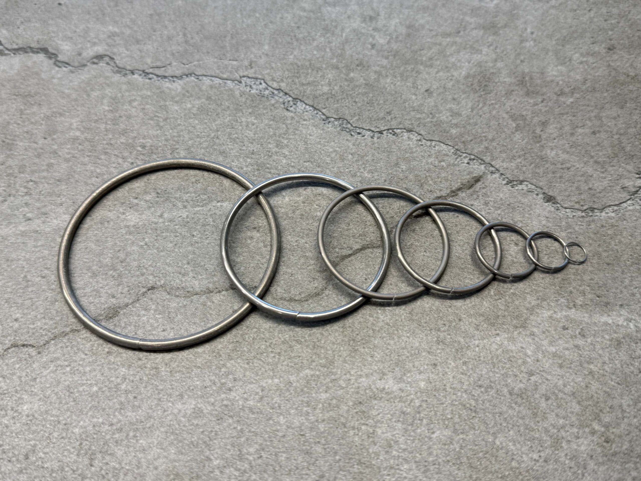 Round Wire Snap Rings