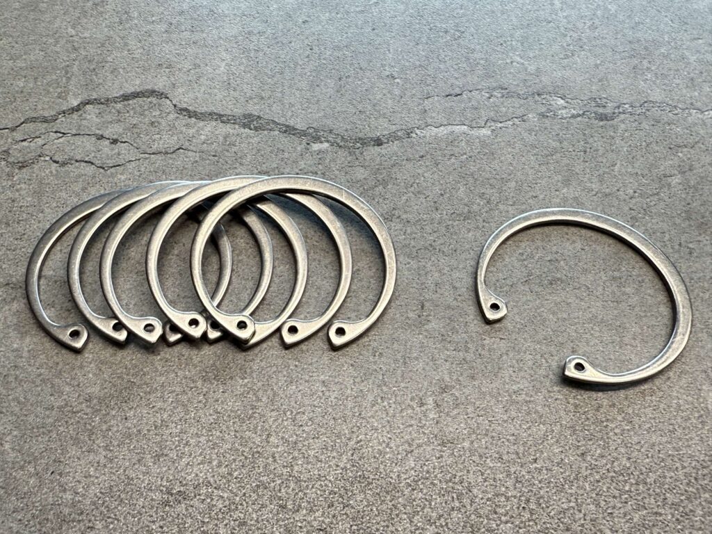 1300 & D1300 Stamped Retaining Rings