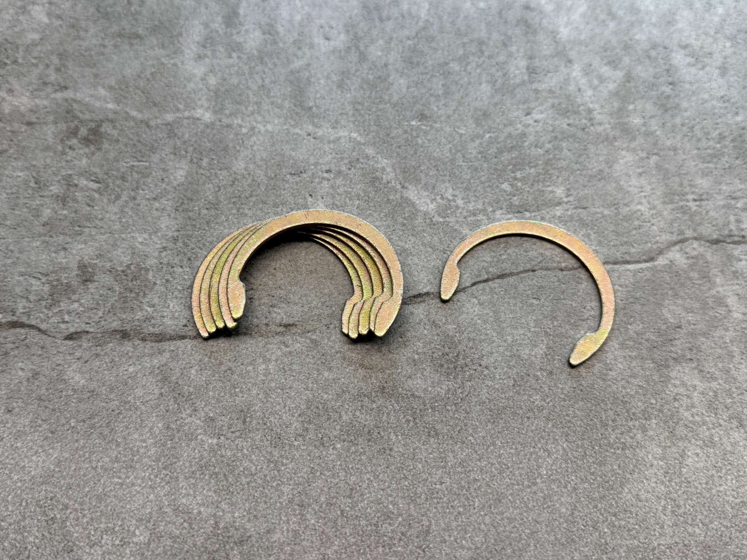 1800 Stamped Retaining Rings